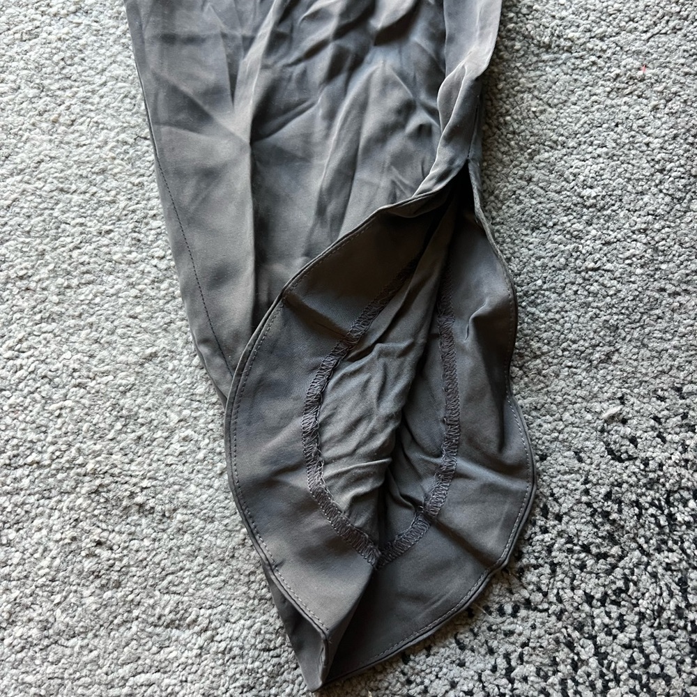 Trina Turk Gray Satin Short Sleeve Jumpsuit - Picture 3 of 4